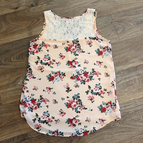 💥3/$15💥My Michelle size S top - Picture 4 of 6